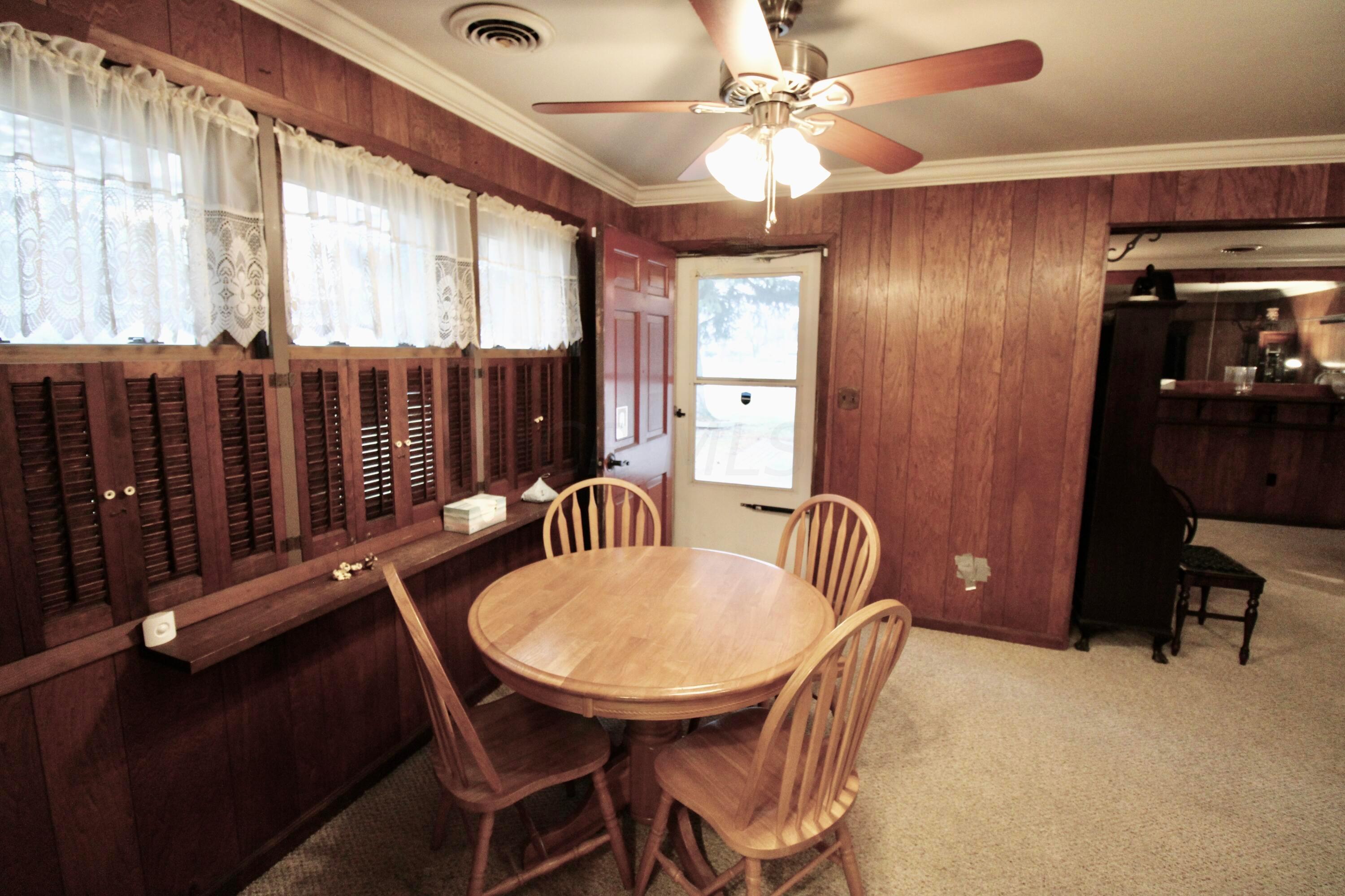 3464-3466 Eakin Road Columbus, OH 43204 - Photo 18 of 51 Dinning Room