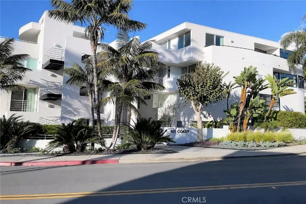 $8,000 | 101 Coast Boulevard, Unit 4B, La Jolla, CA 92037