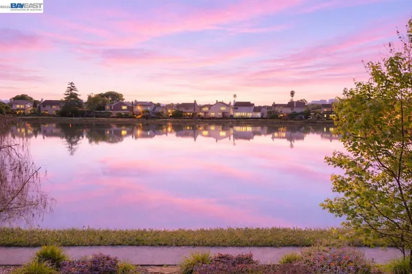 $1,390,000 | 3325 Kimberly Way, San Mateo, CA 94403