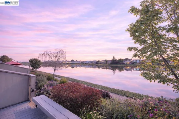 $1,390,000 | 3325 Kimberly Way, San Mateo, CA 94403