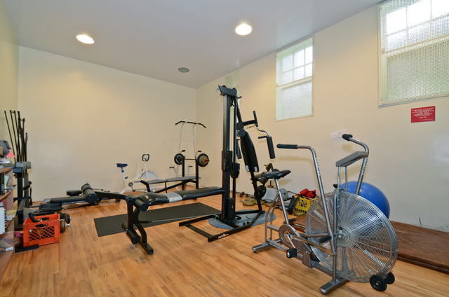 2432 West Greenleaf Avenue, Unit 2 Chicago, IL 60645 - Photo 4 of 6
