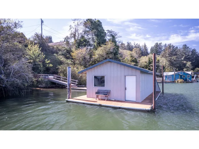 a black and white photo of a house