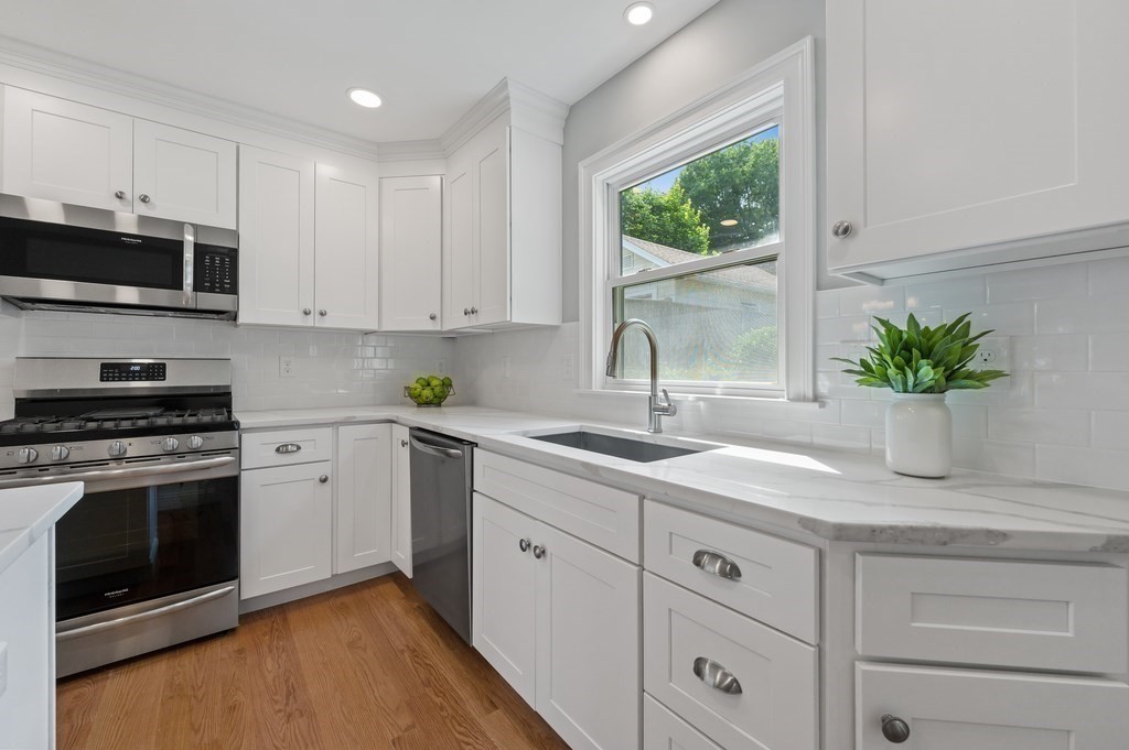 8 Shepard Street Marblehead, MA 01945 - Photo 10 of 27 Gallery Image 10