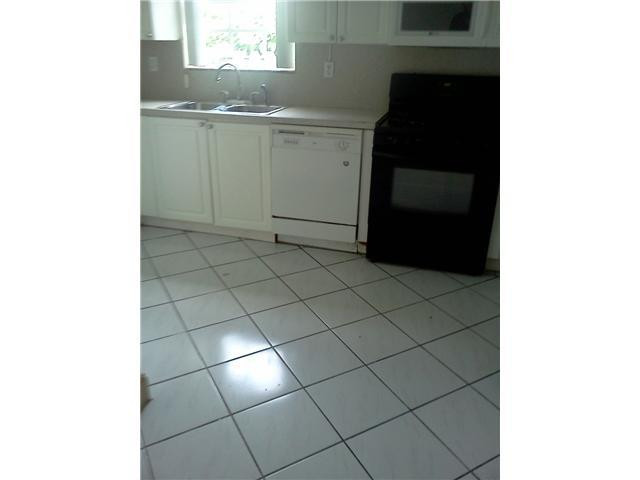 7880 Raleigh Street Hollywood, FL 33024 - Photo 4 of 7 Kitchen