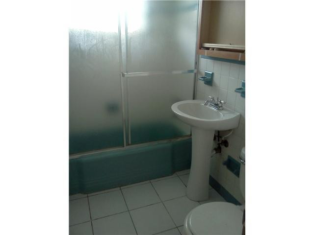 7880 Raleigh Street Hollywood, FL 33024 - Photo 5 of 7 Bathroom