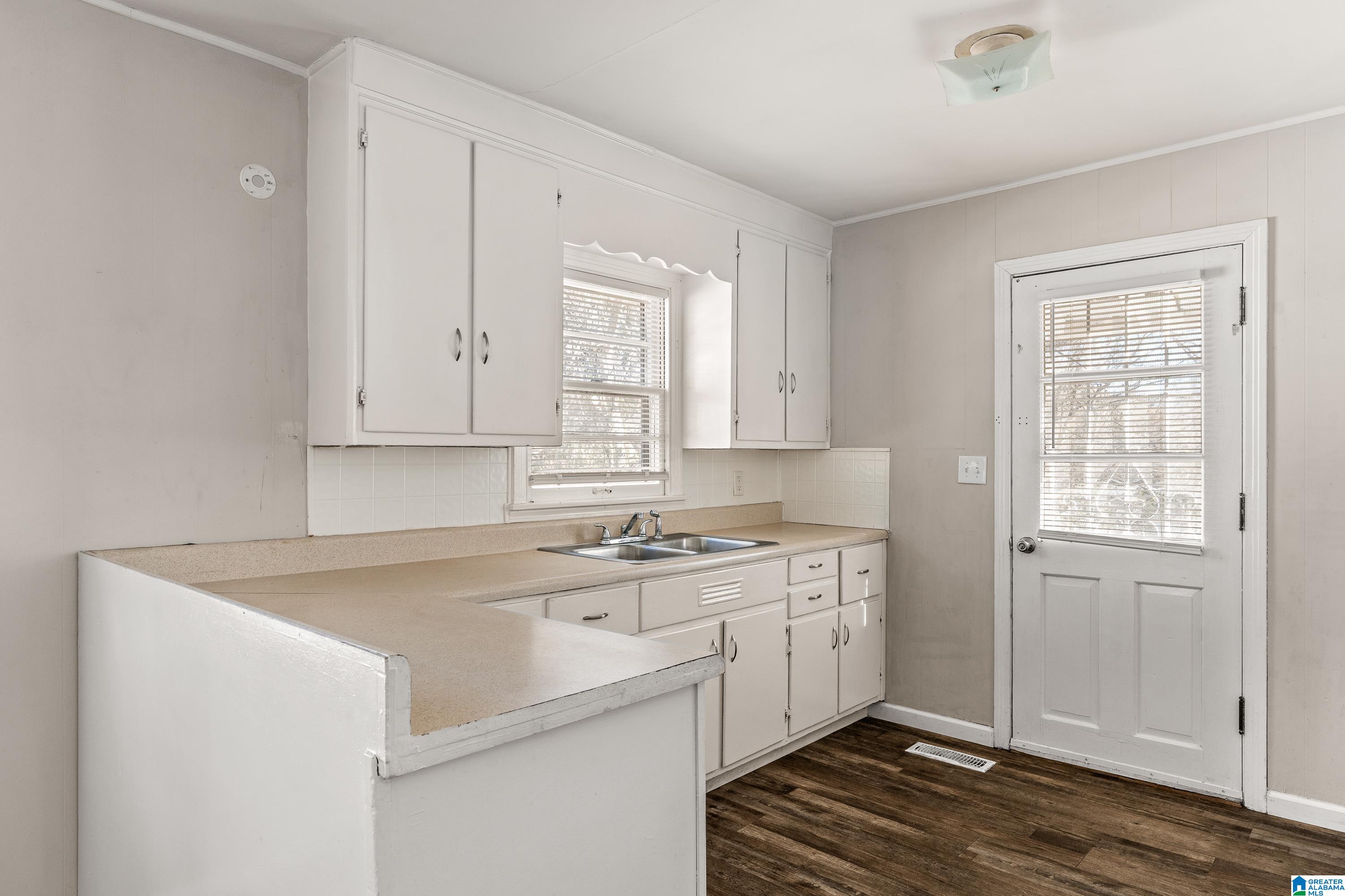 909 Five Mile Road Birmingham, AL 35215 - Photo 12 of 35 Gallery Image 12
