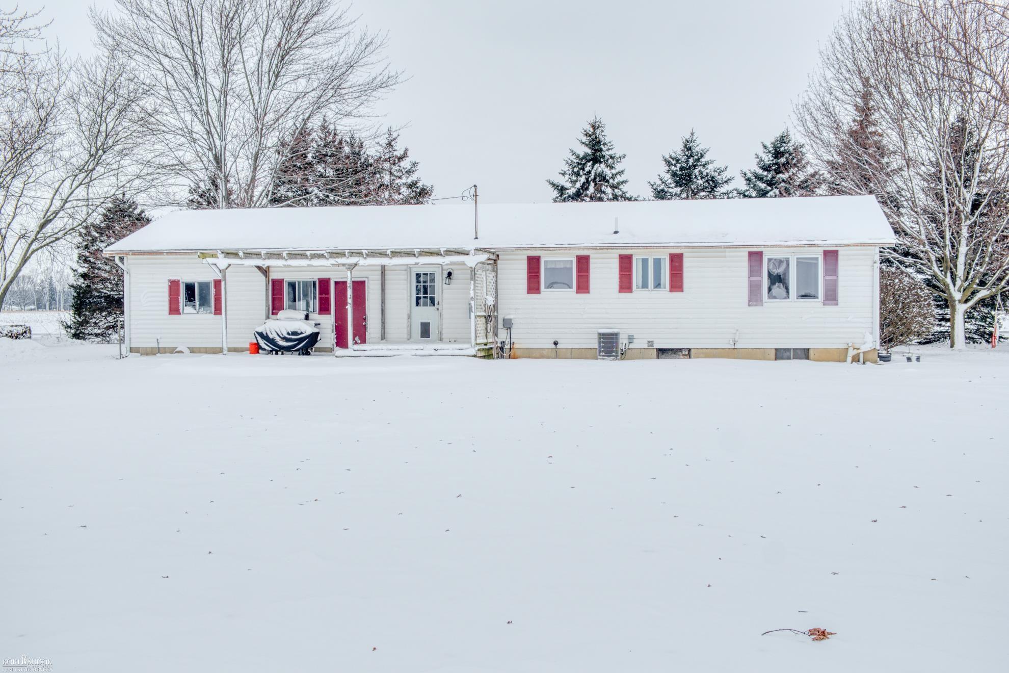 2850 North Hickory Road Owosso, MI 48867 - Photo 23 of 26 50131587-6e03b8f9-8182-4fa5-98b8-890a918e1a60.JPG