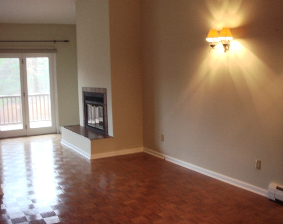 215 Stratton Road, Unit B Williamstown, MA 01267 - Photo 4 of 10 Dining into living room