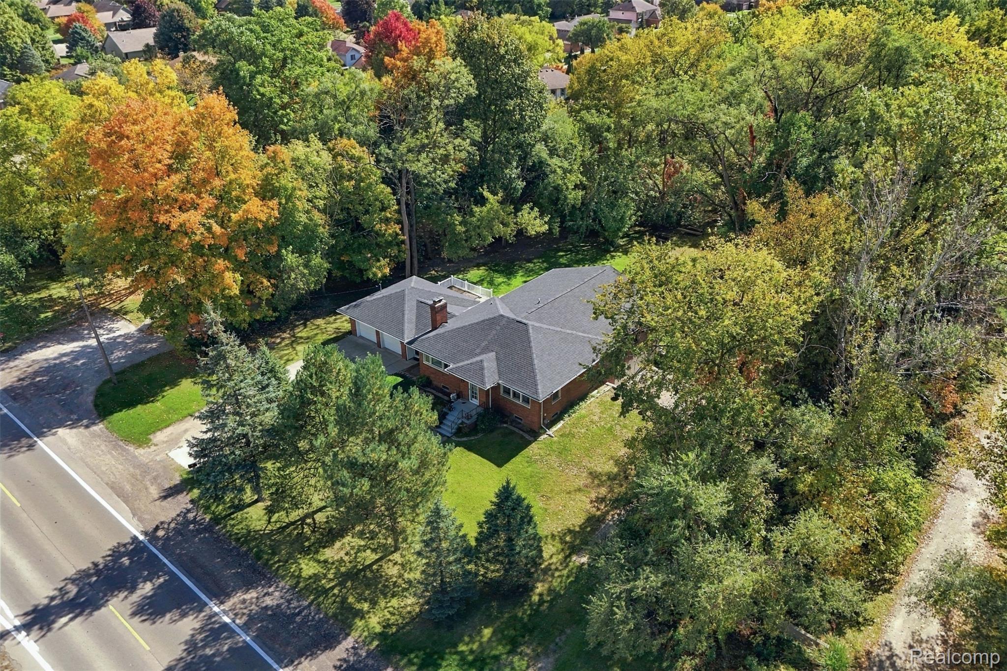 804 East Avon Road Rochester, MI 48307 - Photo 49 of 59 804 e avon rd-48.jpg