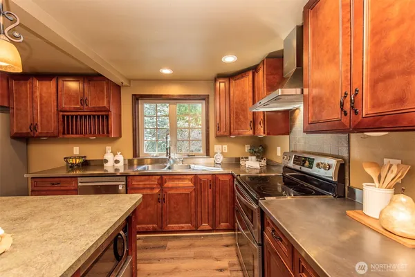 $719,000 | 772 Taylor Cutoff Road, Sequim, WA 98382