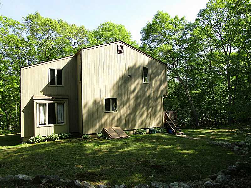 86 Bramble Bush Road Coventry, RI 02816 - Photo 25 of 25 Exterior Back.