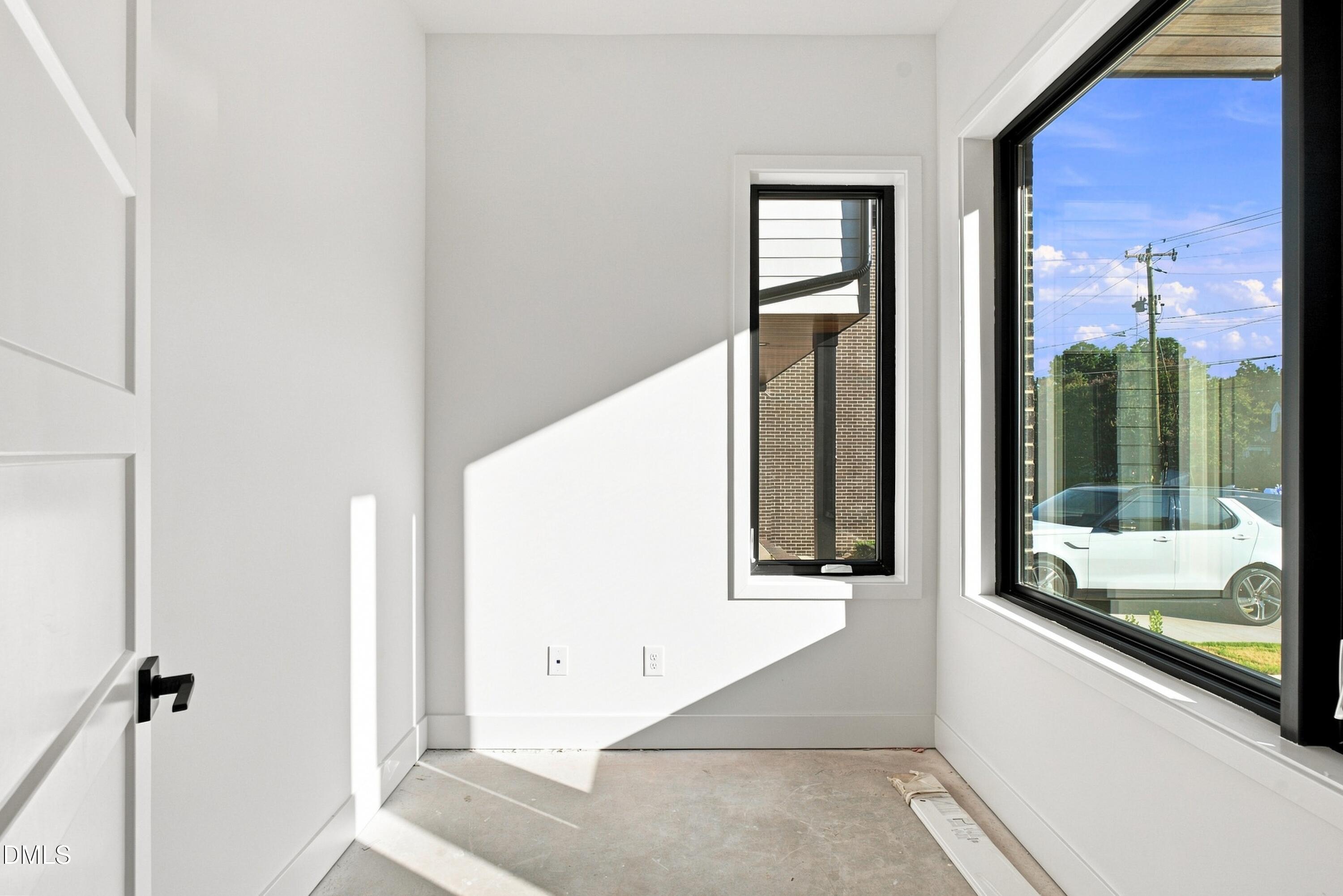 1804 Pershing Road Raleigh, NC 27608 - Photo 8 of 22 DSC_06475
