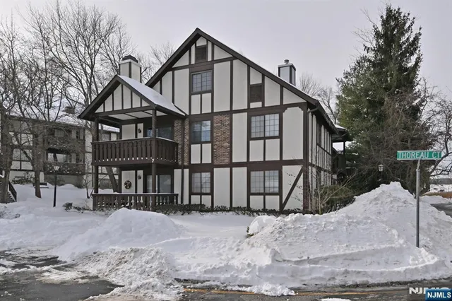 $495,000 | 708 Thoreau Court, Mahwah, NJ 07430