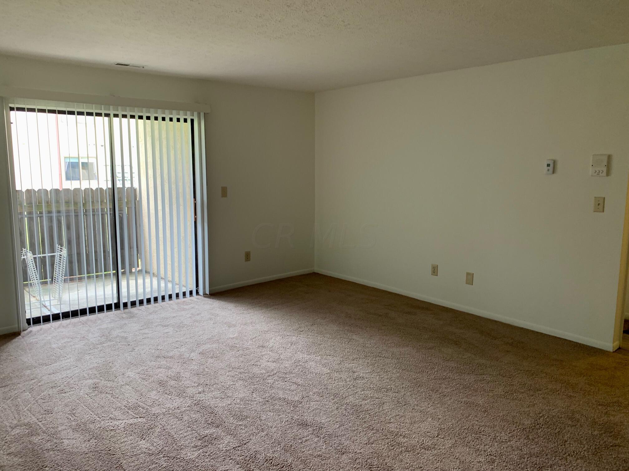 2295 Hedgerow Road, Unit 2295B Columbus, OH 43220 - Photo 5 of 23 IMG_1817