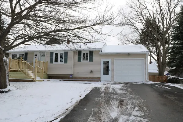 $160,000 | 153 Carlisle Street, Greece, NY 14615