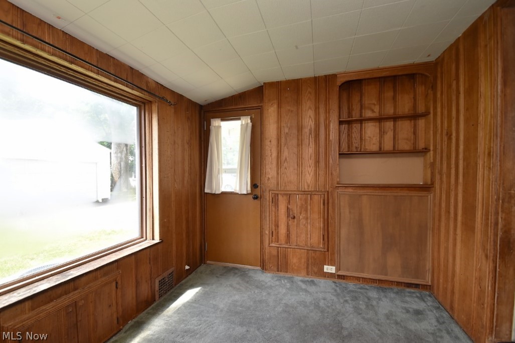 4050 Bushnell Road University Heights, OH 44118 - Photo 8 of 24 Family room
