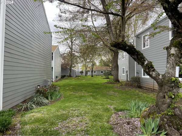 $139,900 | 2700 Southeast 138th Avenue, Unit 4, Portland, OR 97236