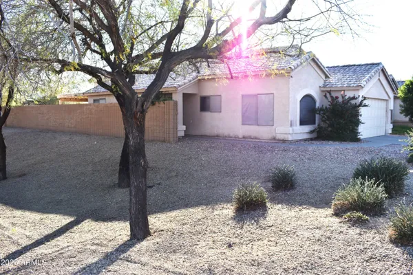 $2,250 | 3427 West Via Del Sol Drive, Phoenix, AZ 85027