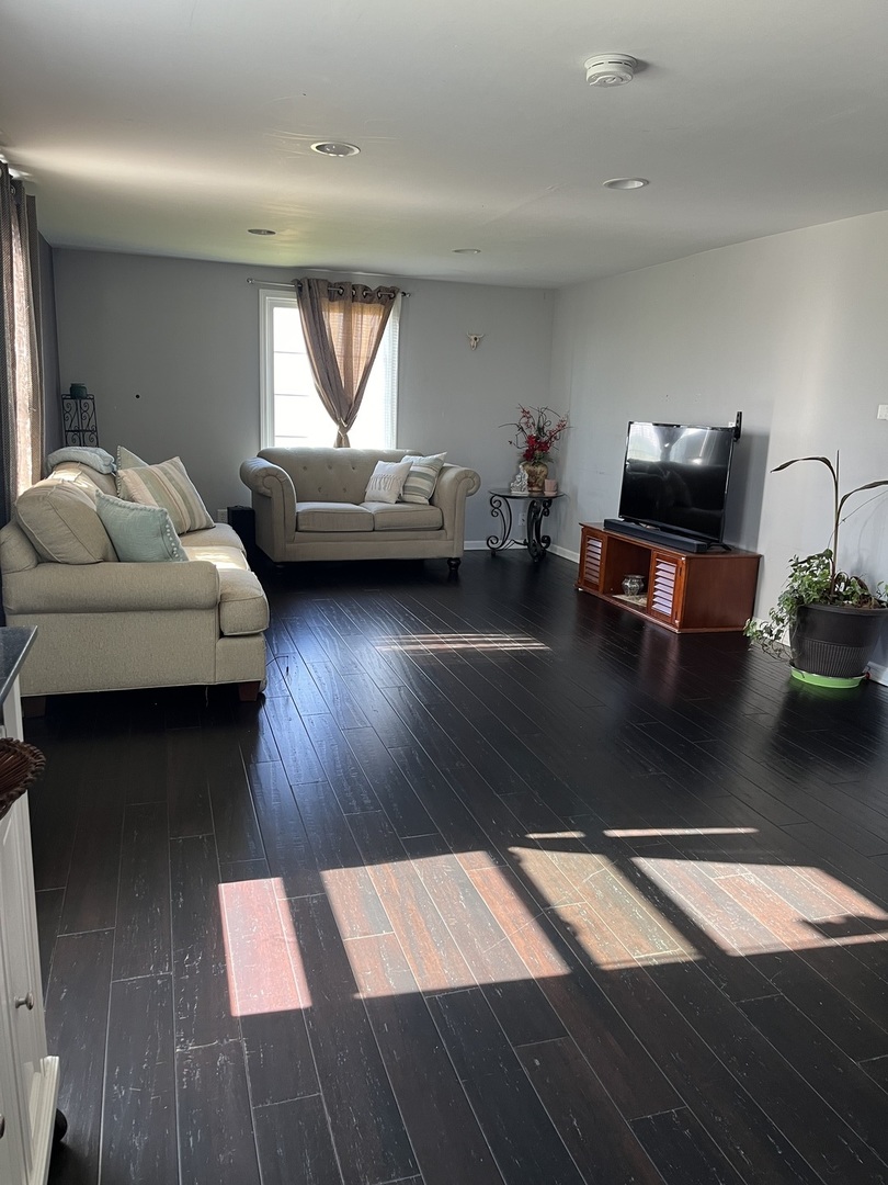 67 North 37th Road Mendota, IL 61342 - Photo 8 of 19 a living room with furniture and a pool table