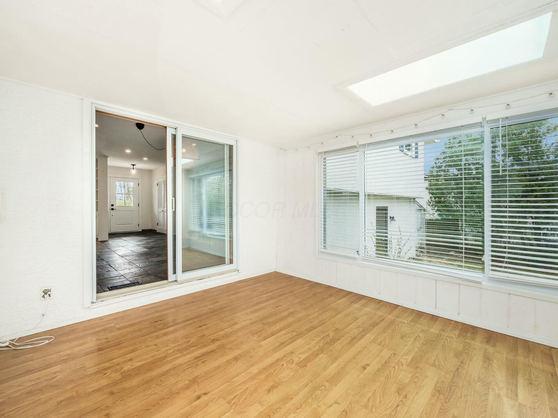 4383 Kendale Road Columbus, OH 43220 - Photo 43 of 51 tempImagetOedB8