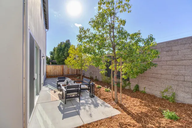 $950,000 | 3018 Huntington Way, Sacramento, CA 95818