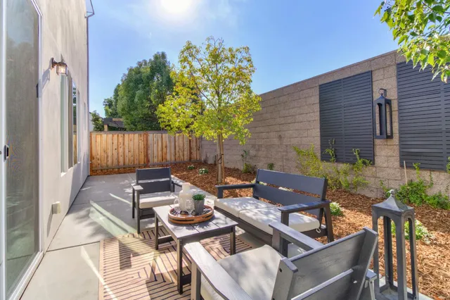 $950,000 | 3018 Huntington Way, Sacramento, CA 95818