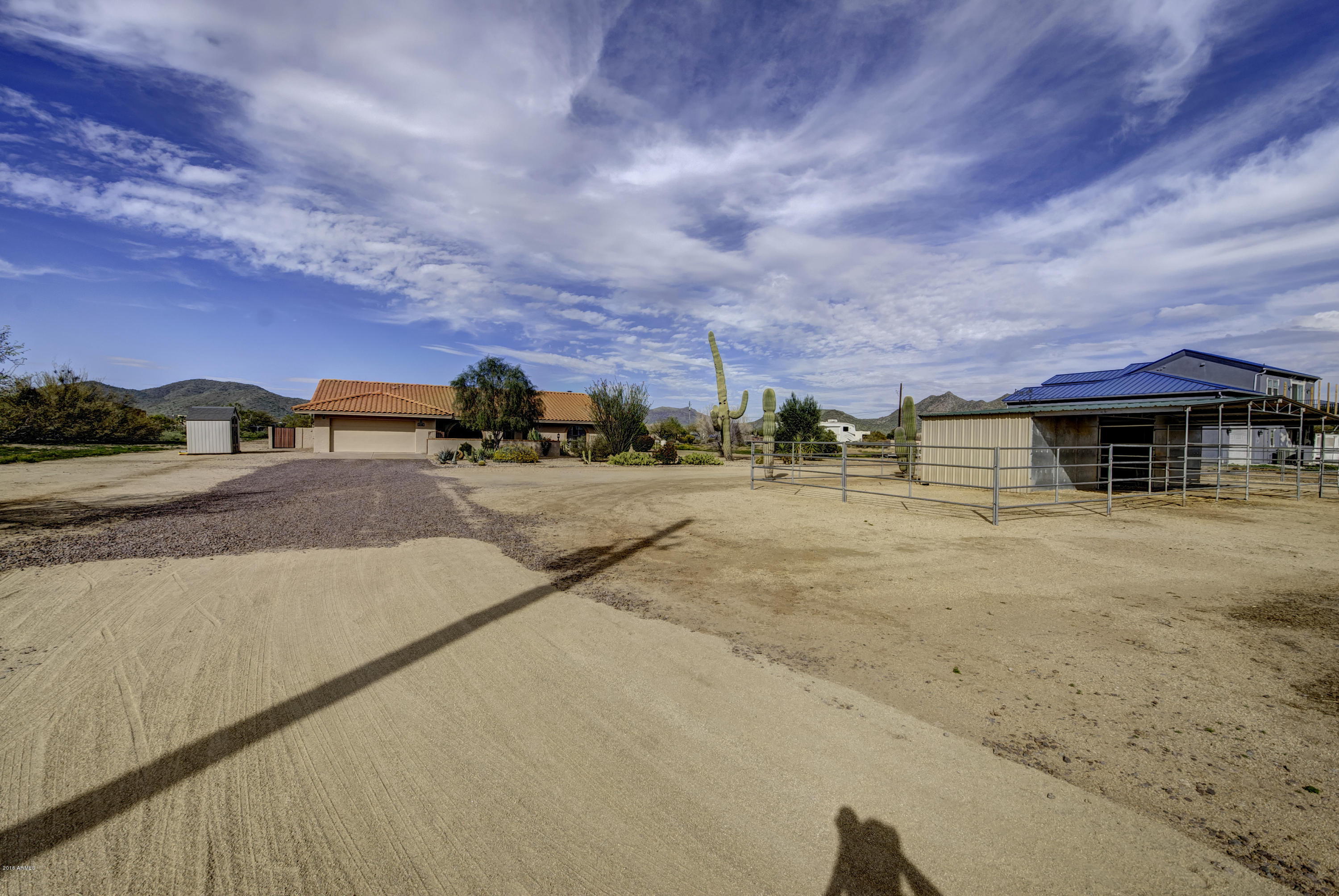 2132 East Maddock Road Phoenix, AZ 85086 - Photo 4 of 30 ForagentMaddock00002
