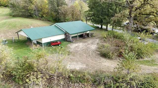$350,000 | 54982 Smith Road, Utica, WI 54628