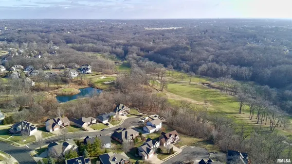 $865,000 | 4100 Vistaridge Court, Peoria, IL 61615