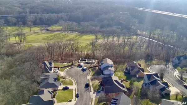 $865,000 | 4100 Vistaridge Court, Peoria, IL 61615