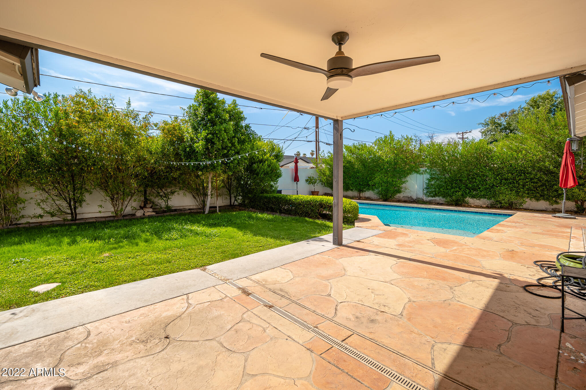 3864 North 50th Street Phoenix, AZ 85018 - Photo 4 of 15 a view of a backyard