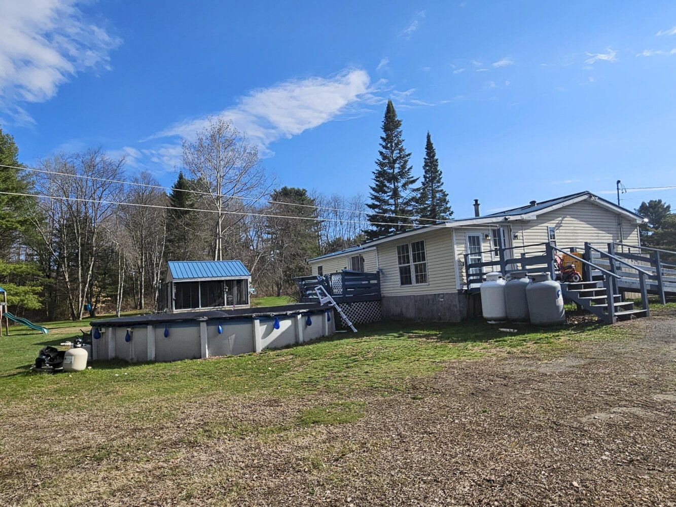 545 Hinckley Road Canaan, ME 04924 - Photo 8 of 44 20260504_082525_result