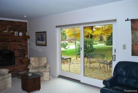 35998 Charter Crest Road Farmington, MI 48335 - Photo 4 of 15 Family Room Doorwall to Patio