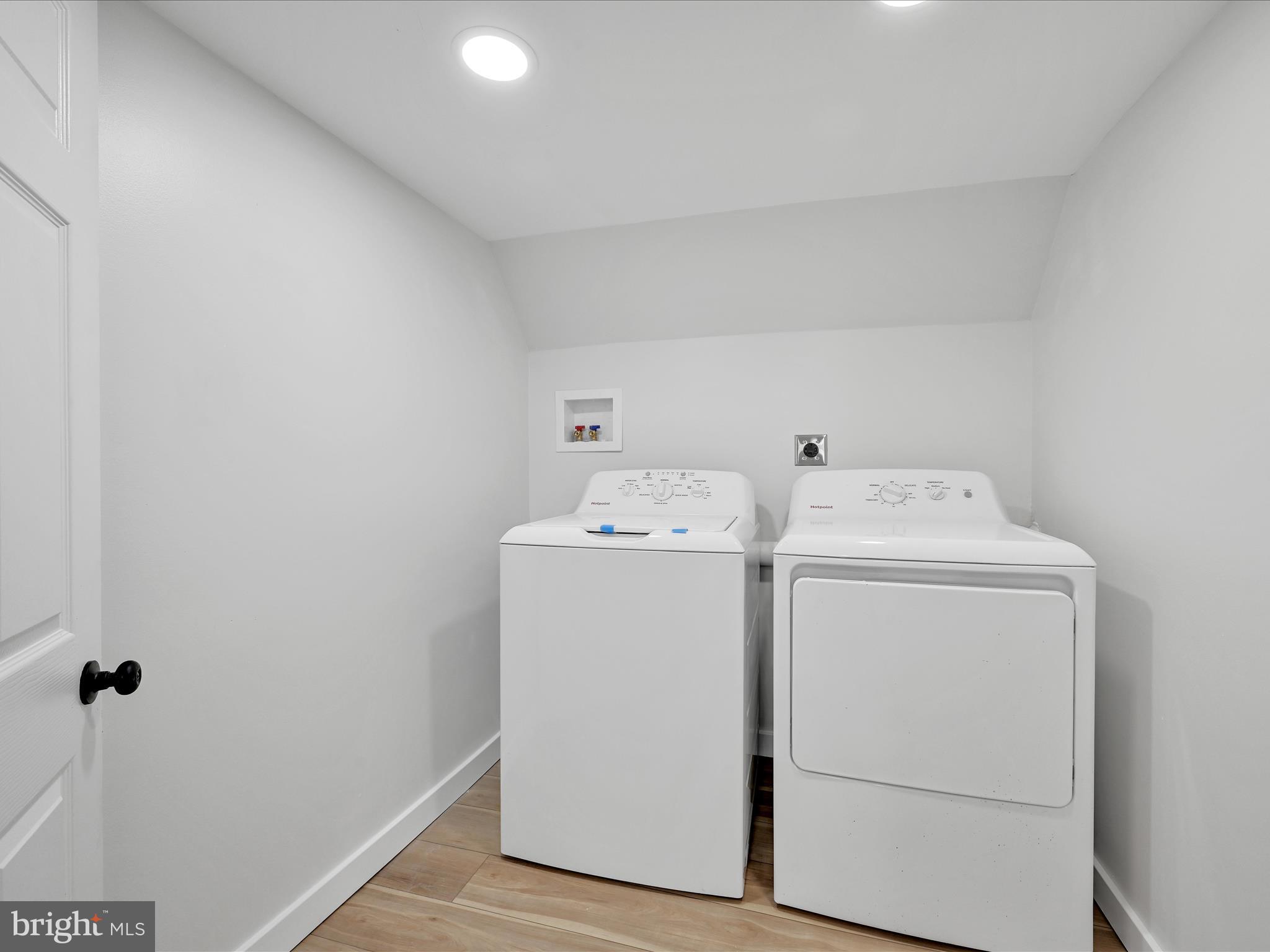 1056 West Leesport Road Leesport, PA 19533 - Photo 26 of 30 a utility room with dryer and washer