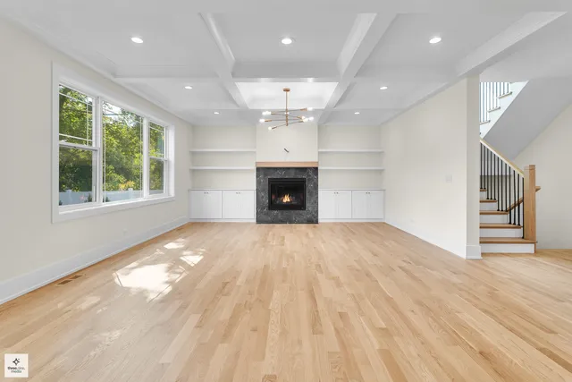 $1,679,000 | 705 Glendale Road, Glenview, IL 60025