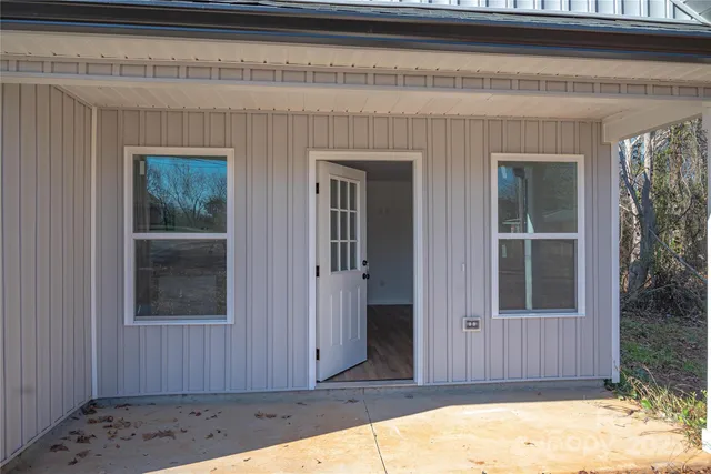 a view of entrance front of house