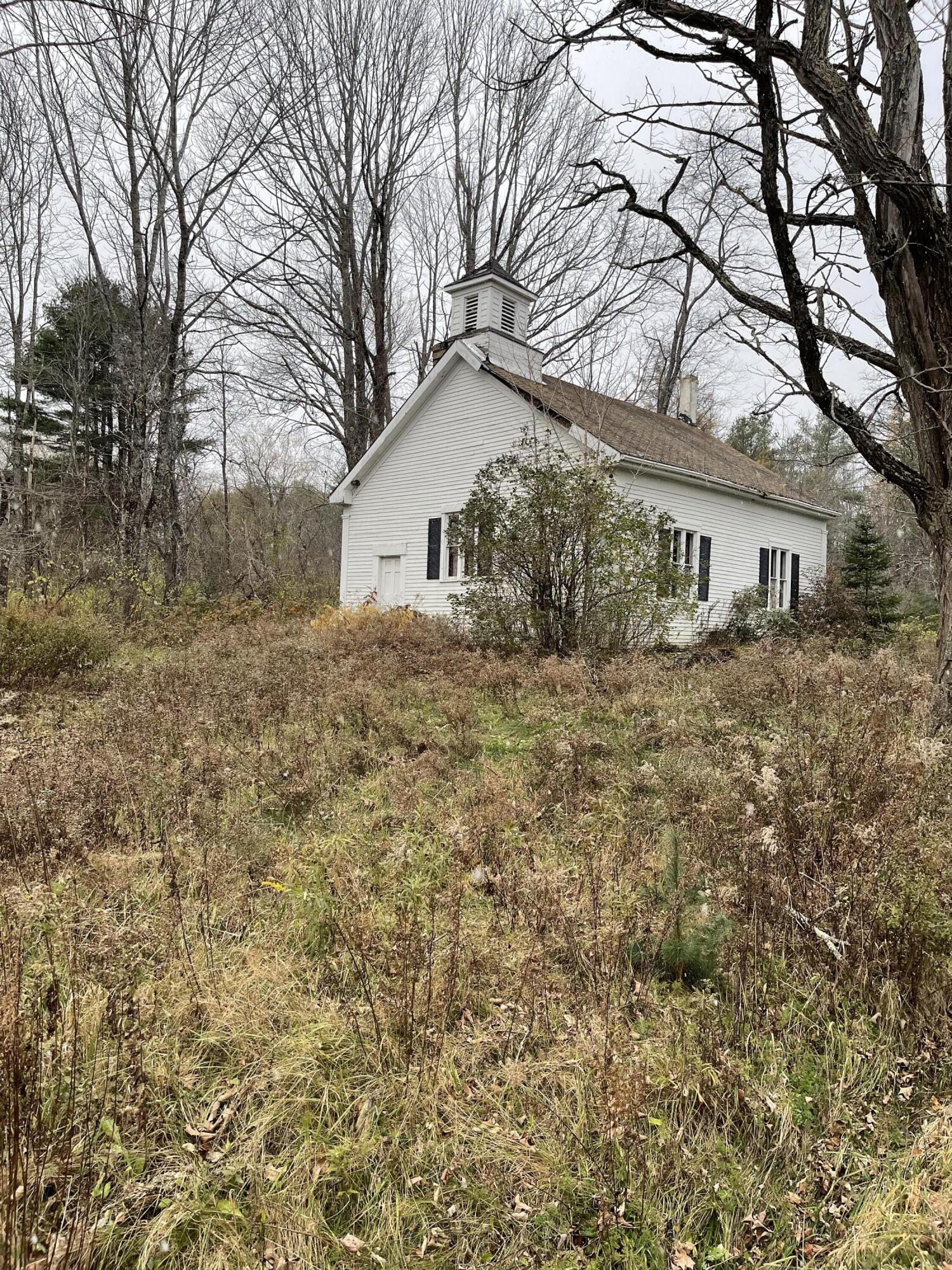 6 Kendall Road Winterport, ME 04496 - Photo 1 of 3 96A900C3-B8A4-4778-BDE3-94F41F2068D9