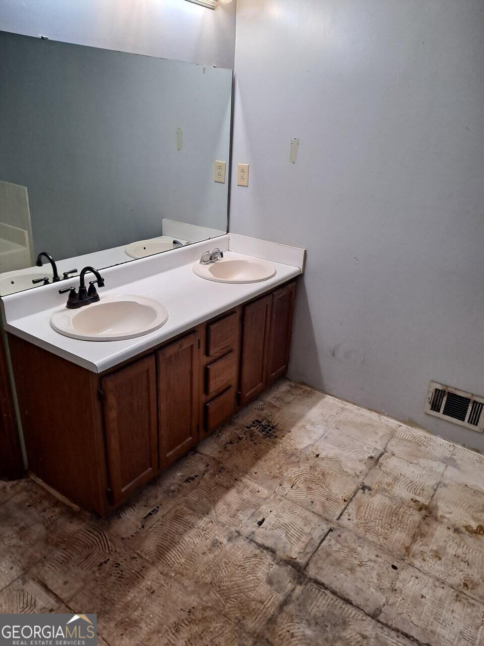 787 Tuesday Way Jonesboro, GA 30238 - Photo 3 of 8 Gallery Image 3