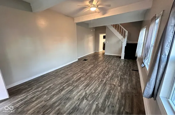 $1,250 | 110 North Grant Avenue, Indianapolis, IN 46201