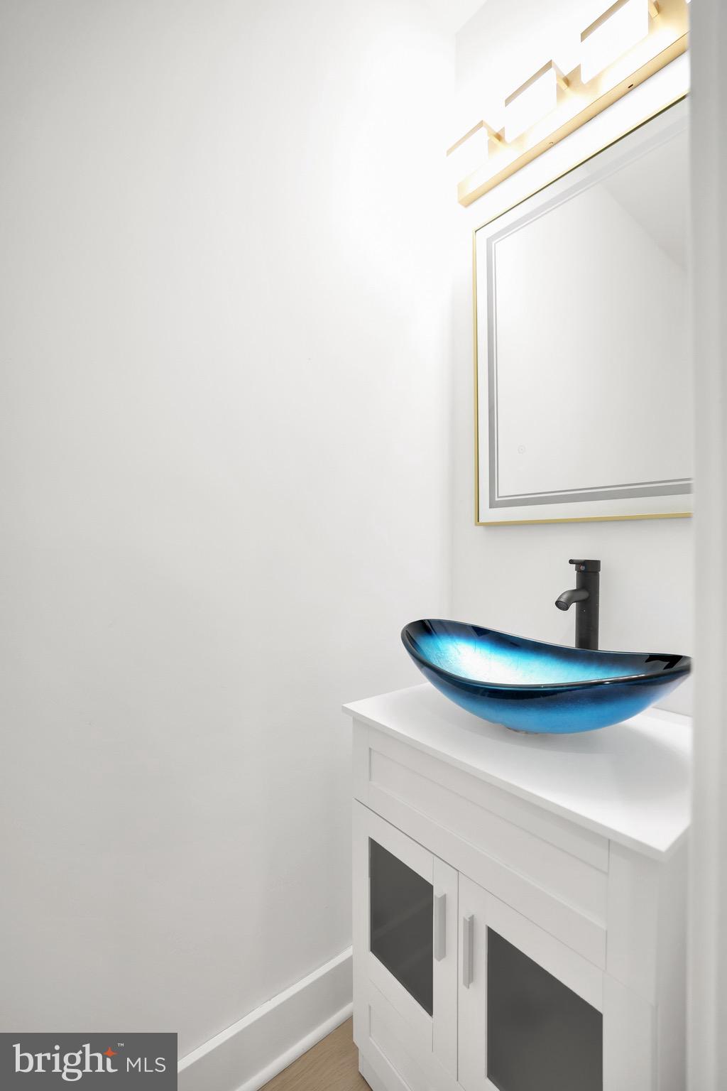 623 Longfellow Street Northwest Washington, DC 20011 - Photo 6 of 28