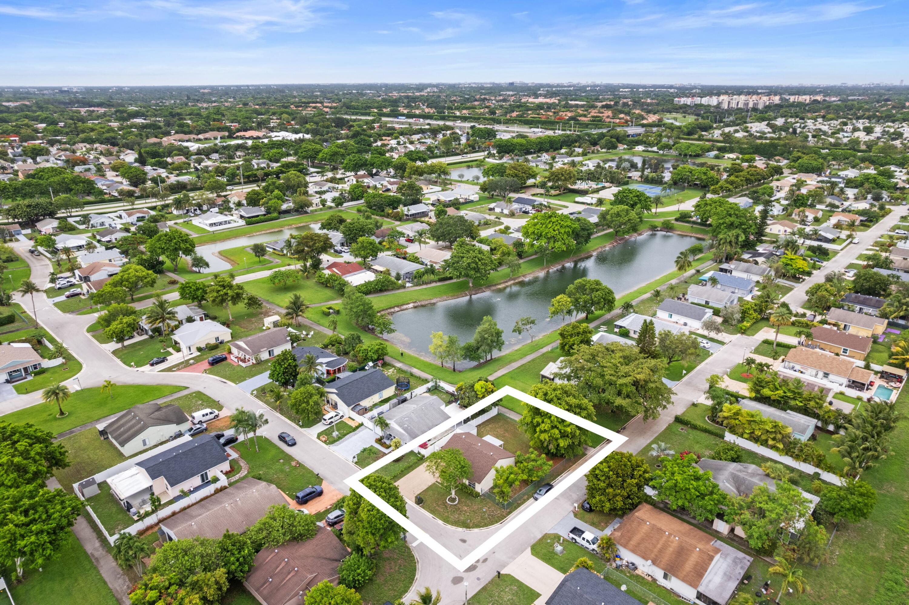 23444 Shetland Run Boca Raton, FL 33433 - Photo 25 of 39 Aerial Neighborhood View