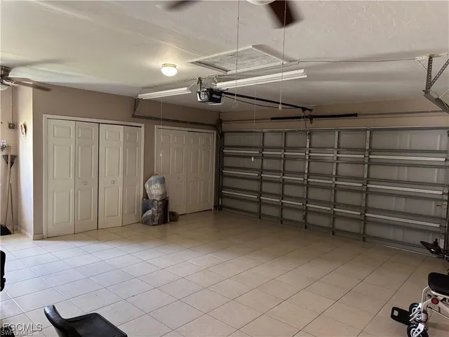 a view of a garage