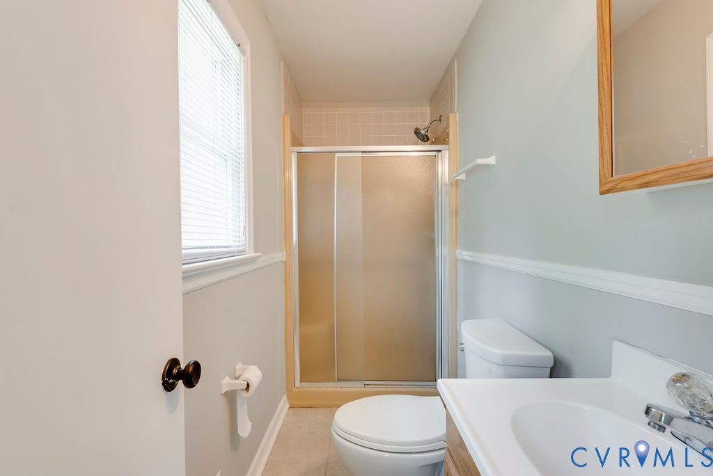 8510 Hunton Circle North Chesterfield, VA 23235 - Photo 13 of 32 a bathroom with a toilet and a shower