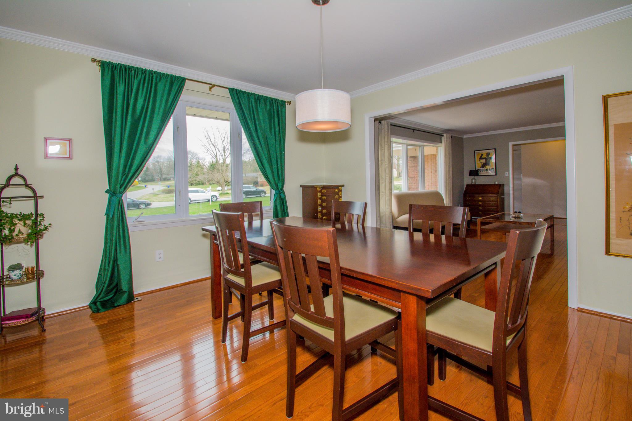 4018 Crescent Road Ellicott City, MD 21042 - Photo 11 of 64
