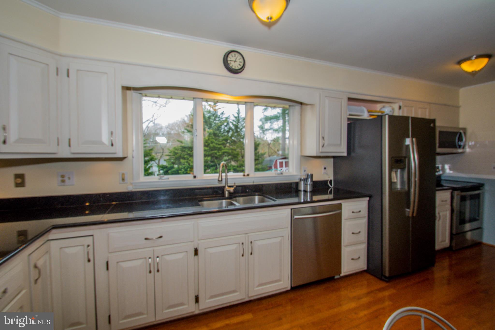4018 Crescent Road Ellicott City, MD 21042 - Photo 20 of 64