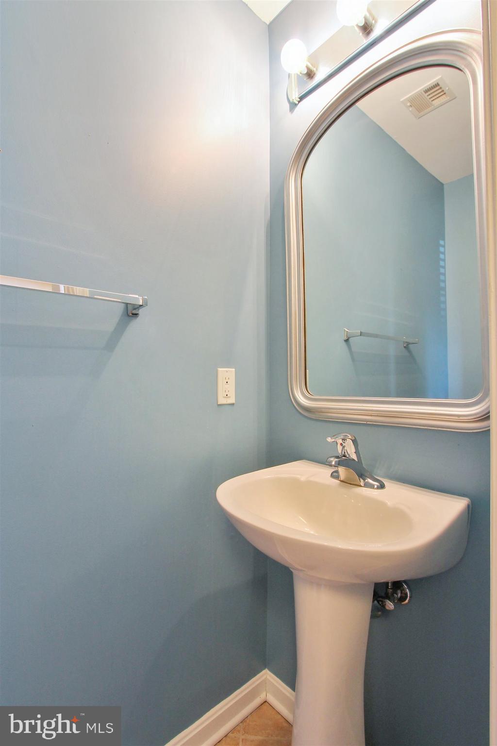 272 Country Ridge Drive Red Lion, PA 17356 - Photo 3 of 26 Gallery Image 3