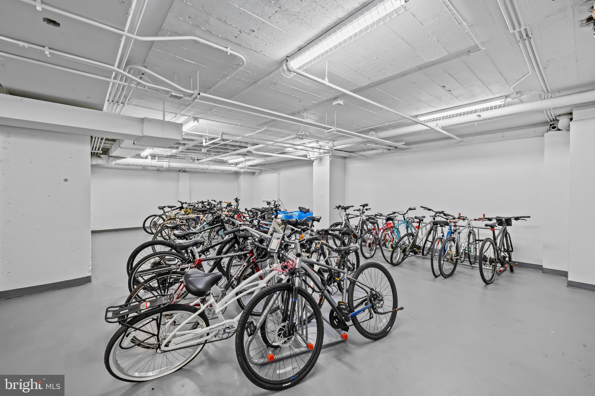 350 G Street Southwest, Unit N614 Washington, DC 20024 - Photo 33 of 35 a view of an bike storage
