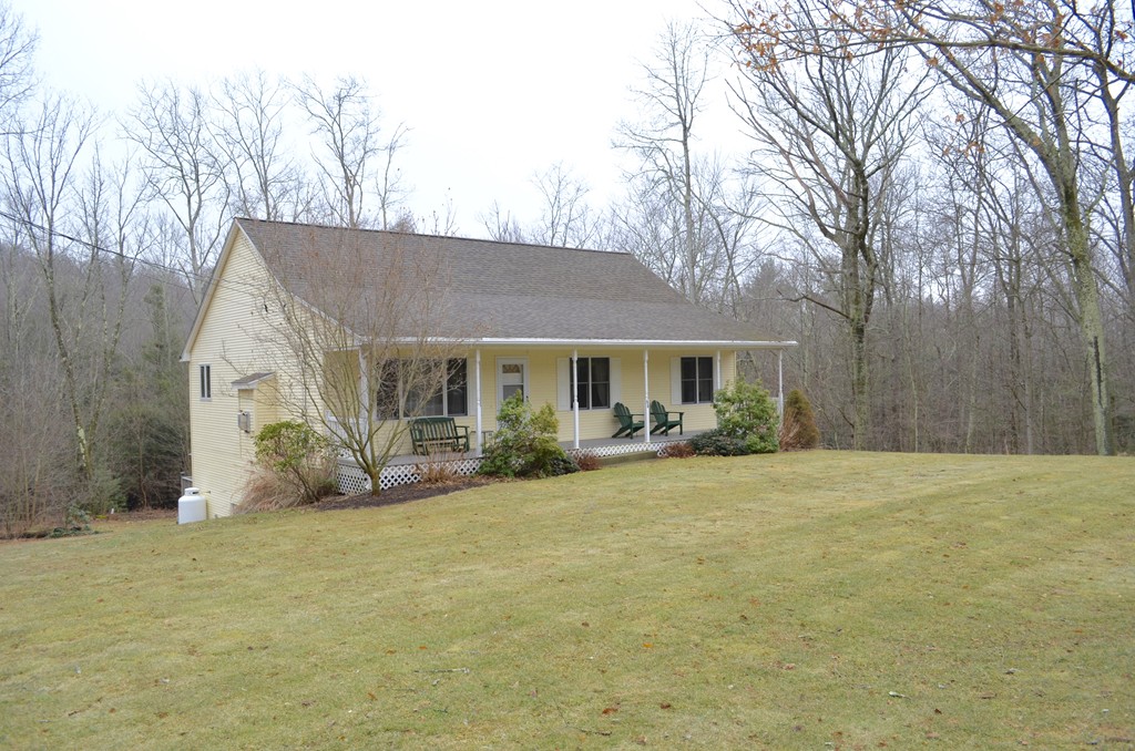 68 East Hill Road Brimfield, MA 01010 - Photo 1 of 23 Gallery Image 1