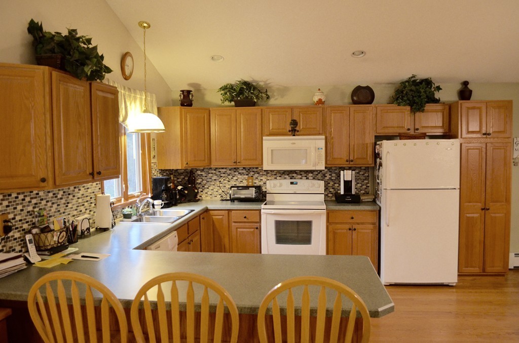68 East Hill Road Brimfield, MA 01010 - Photo 11 of 23 Gallery Image 11