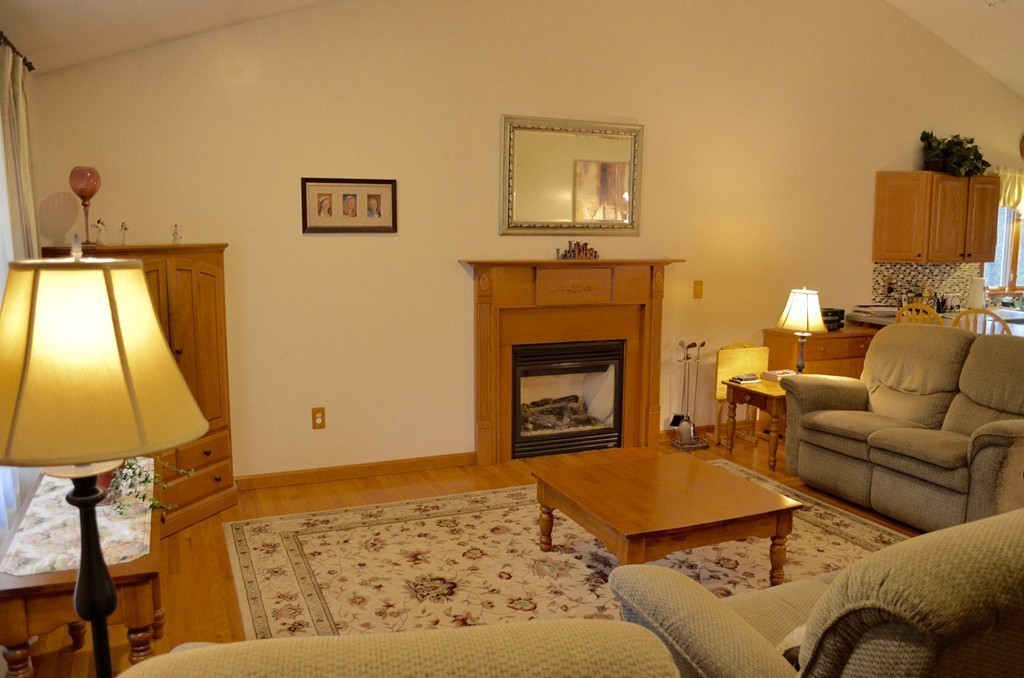 68 East Hill Road Brimfield, MA 01010 - Photo 8 of 23 Gallery Image 8
